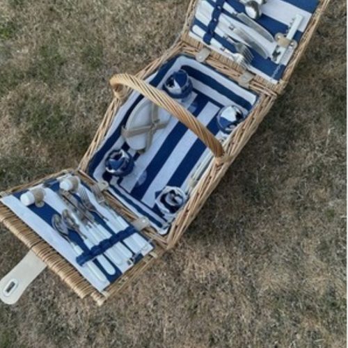 4-Person Picnic Hampers